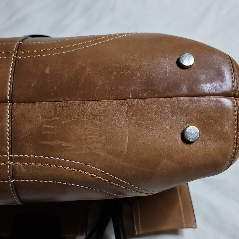 Gorgeous Coach Tan Florentine Leather Handbag